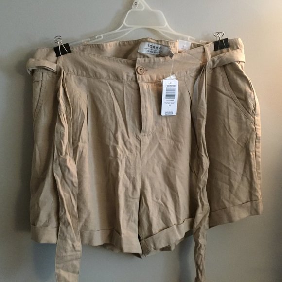 NWT Torrid Beige Linen Self-Tie Shorts - Picture 3 of 8
